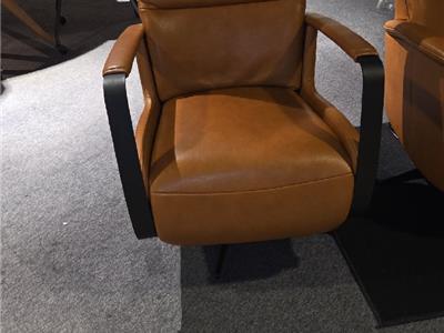 Lederland ROTTERDAM Showroommodel Triest  21  electr  draaifaut  Large